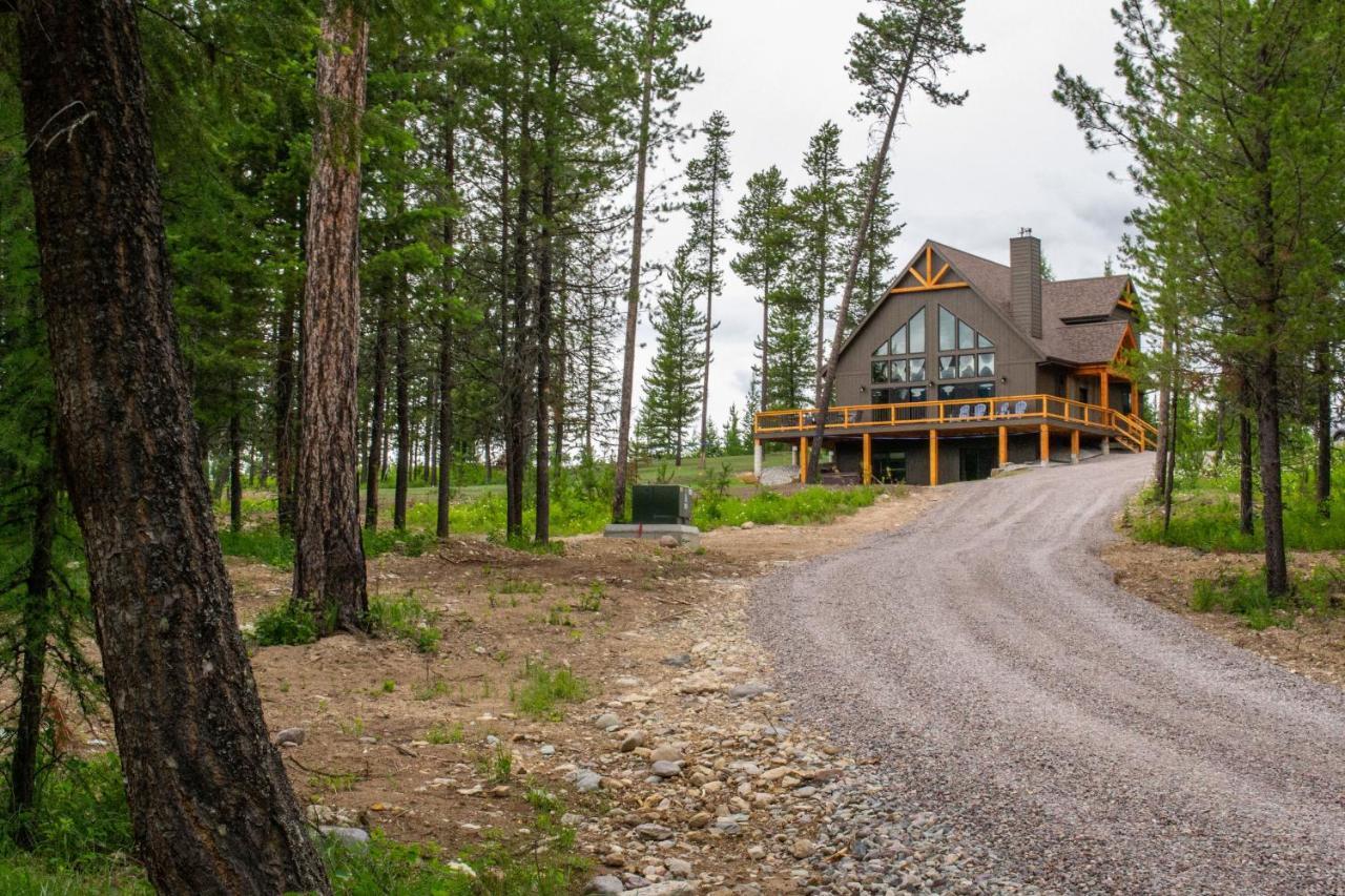 Glacier Homestead Coram Екстериор снимка